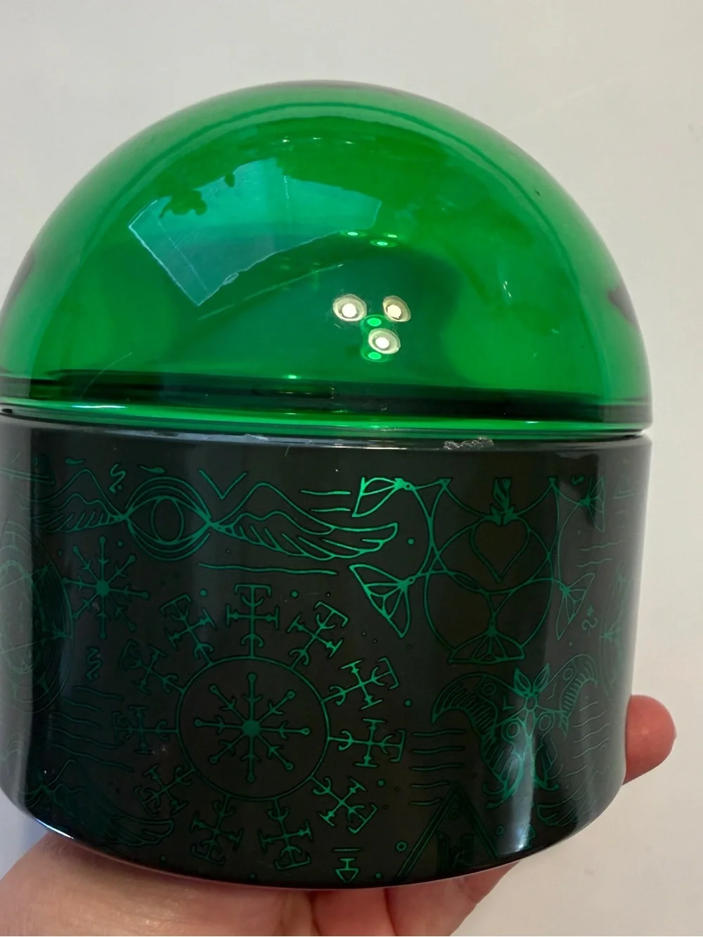 Target shiny emerald